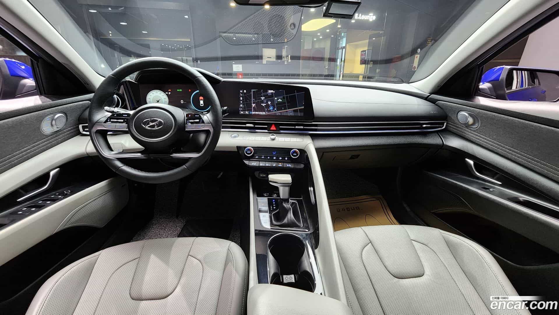 AVANTE Hyundai 2020.4-INNER-007