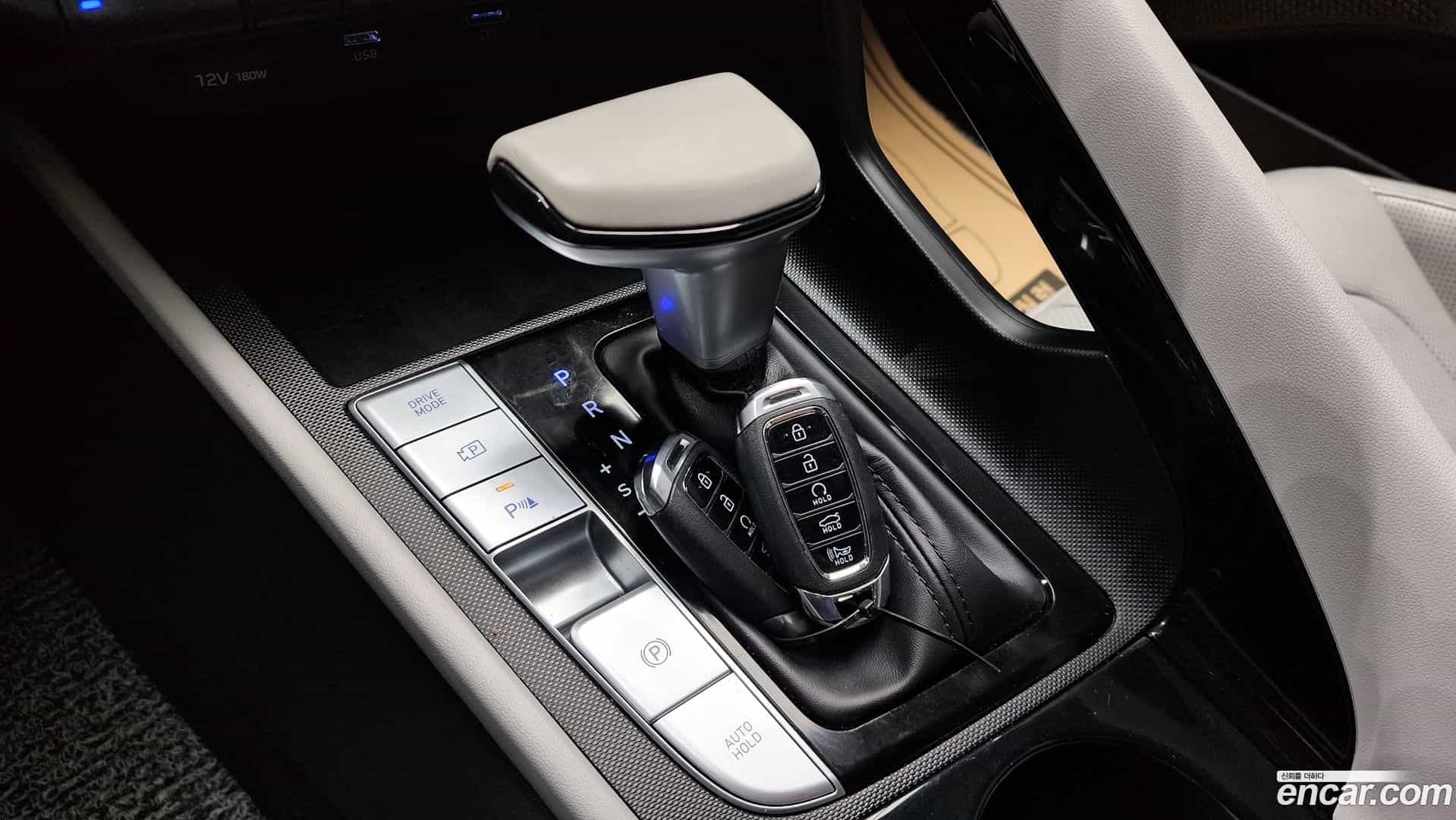 AVANTE Hyundai 2020.4-INNER-009
