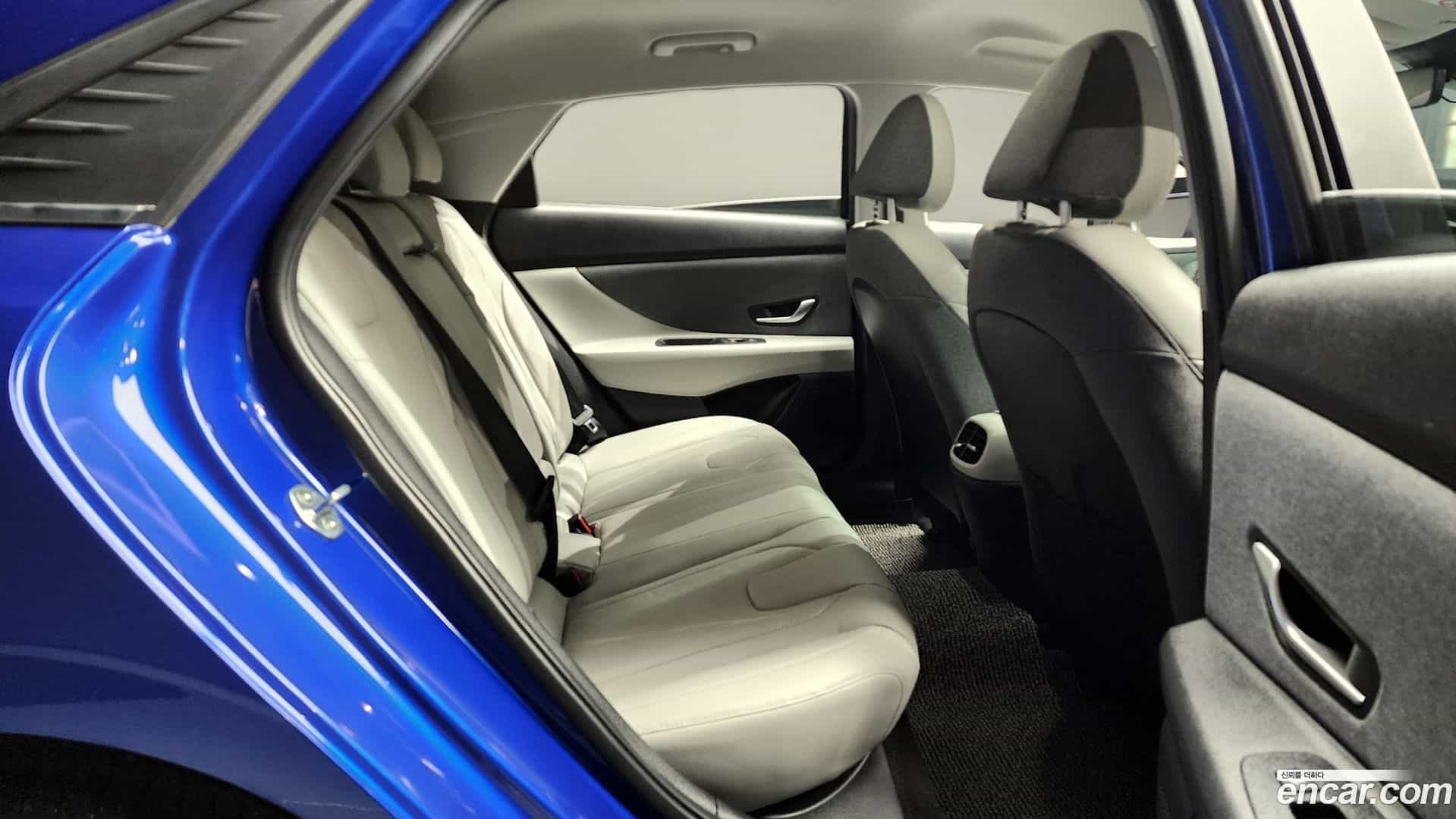 AVANTE Hyundai 2020.4-OPTION-015