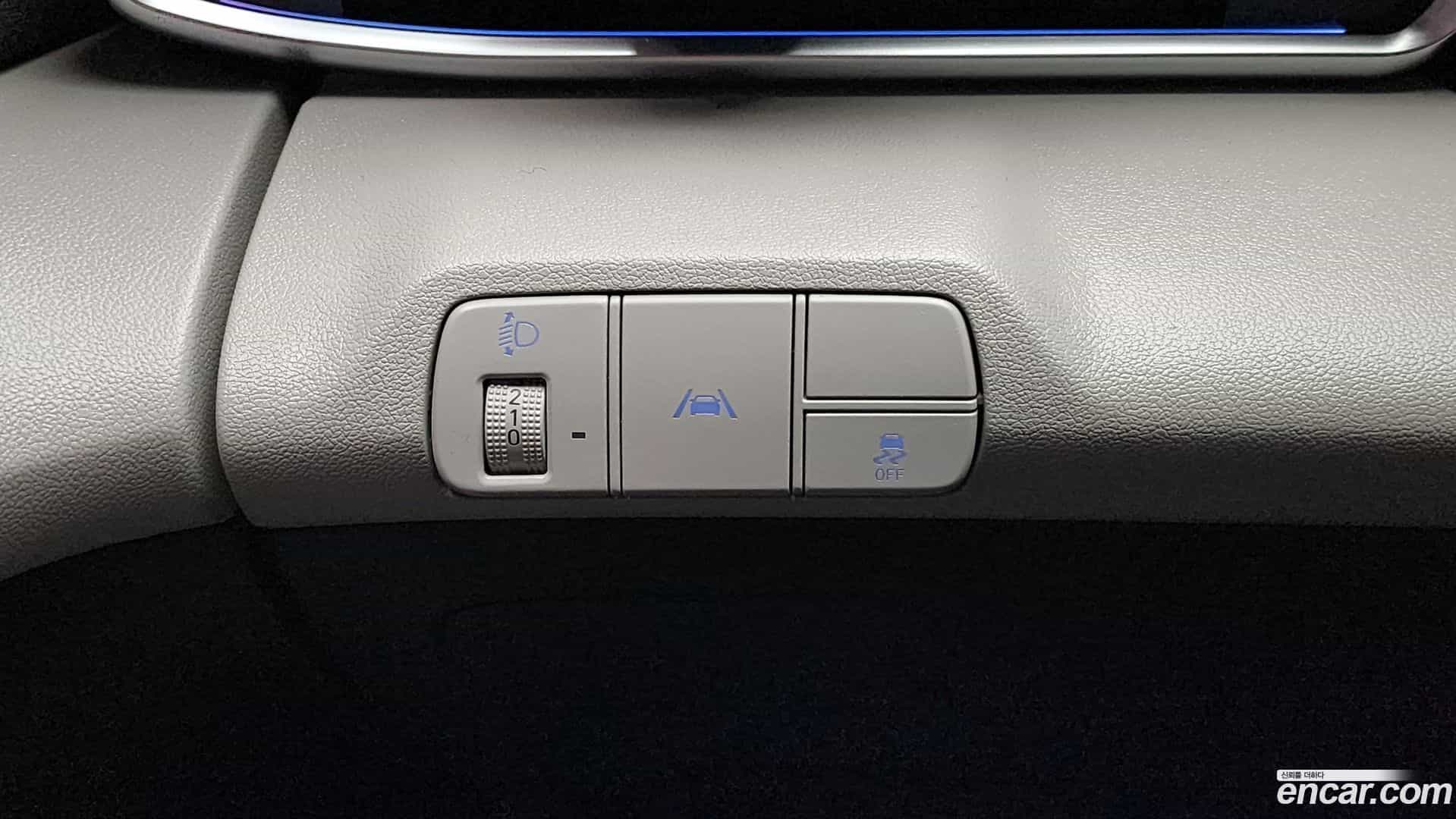 AVANTE Hyundai 2020.4-OPTION-023