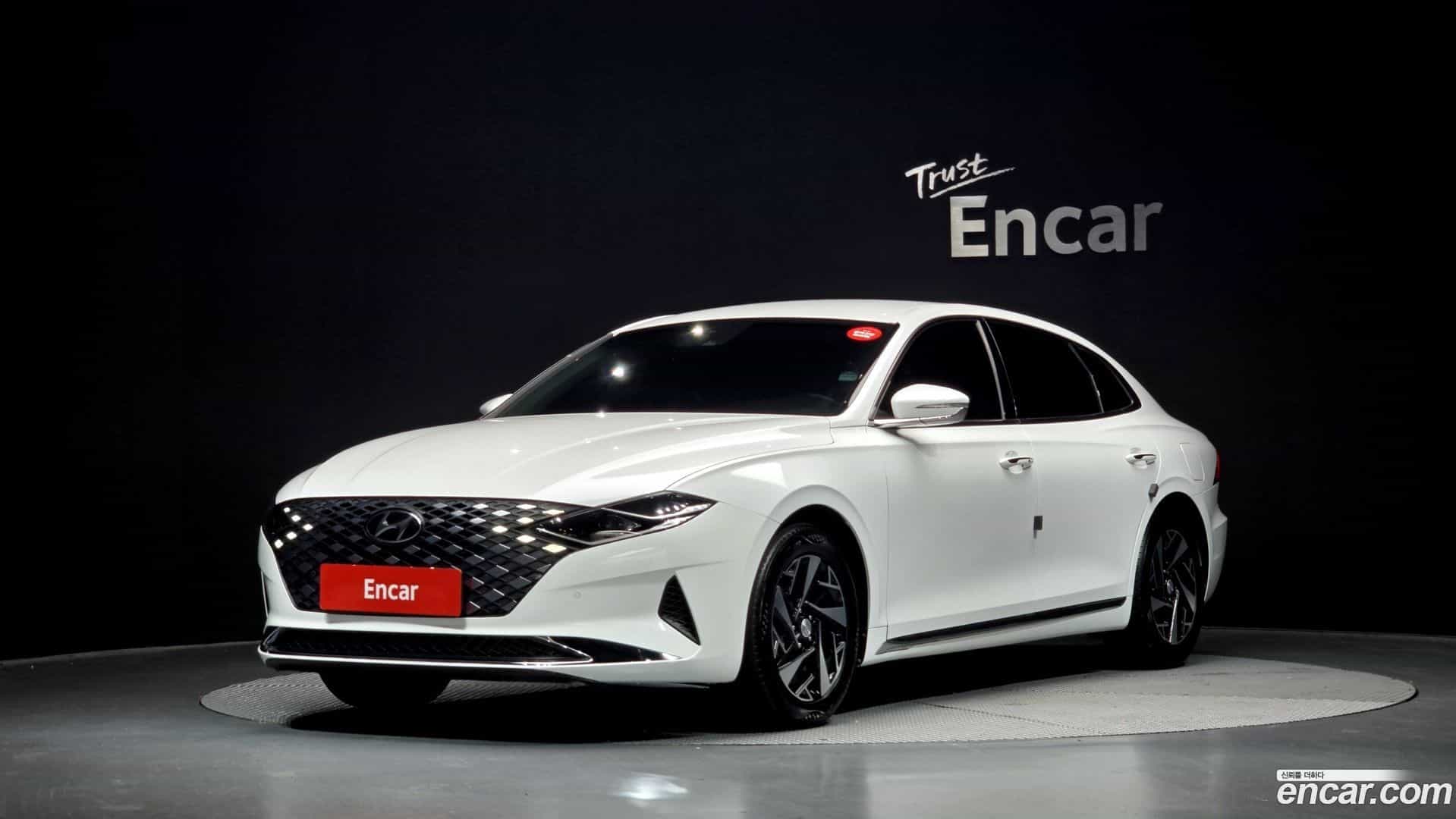 Grandeur Hyundai 2020.10-OUTER-001