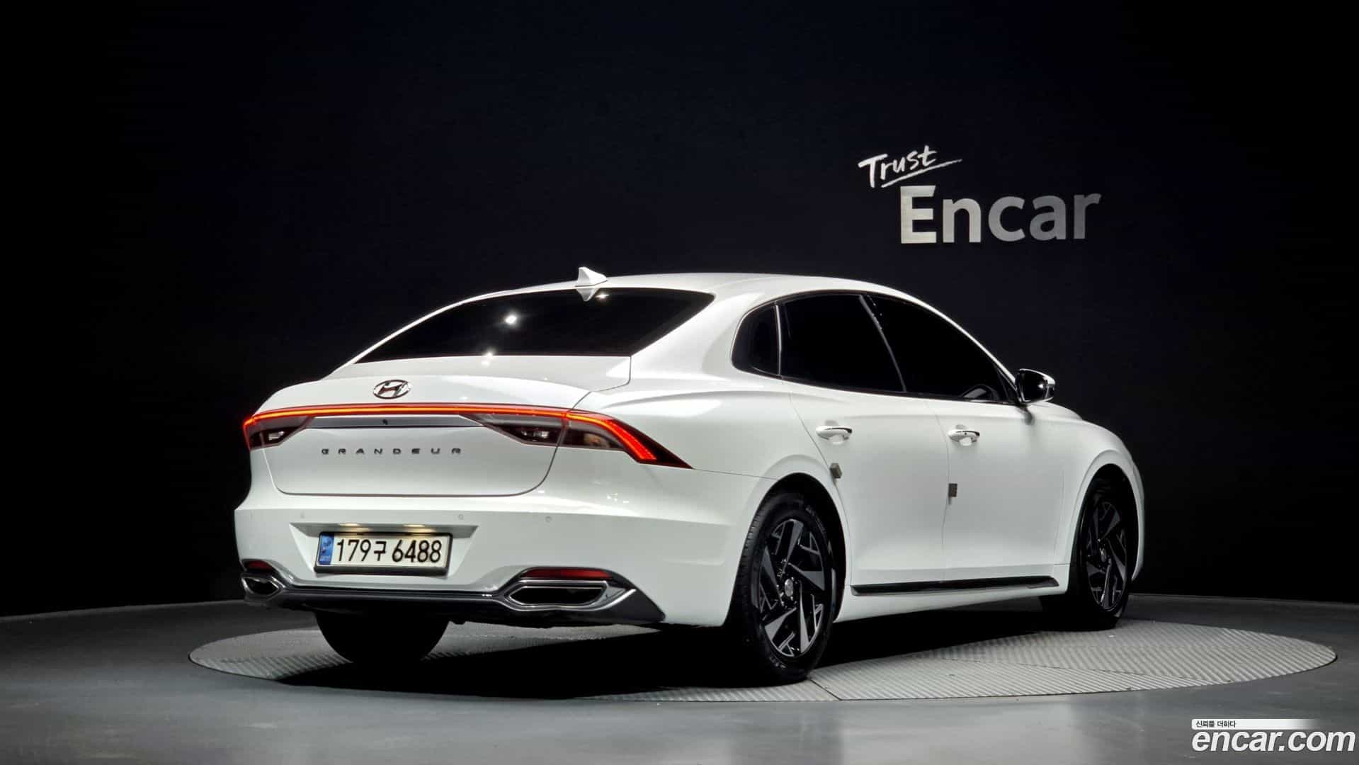 Grandeur Hyundai 2020.10-OUTER-002