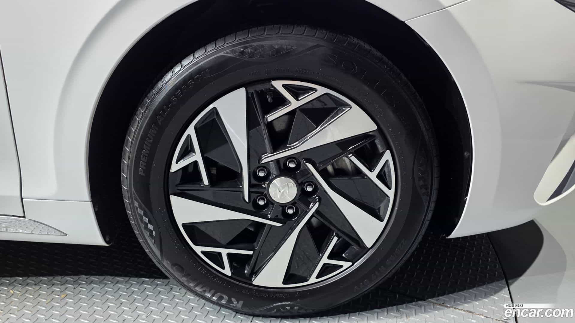Grandeur Hyundai 2020.10-OUTER-005