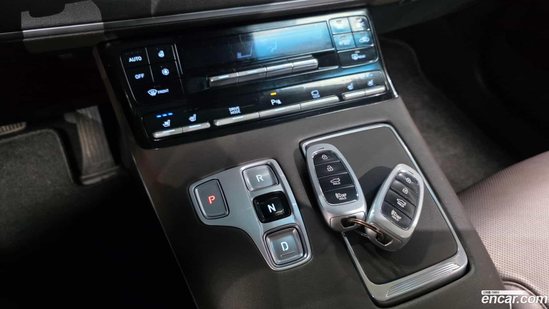 Grandeur Hyundai 2020.10-INNER-009