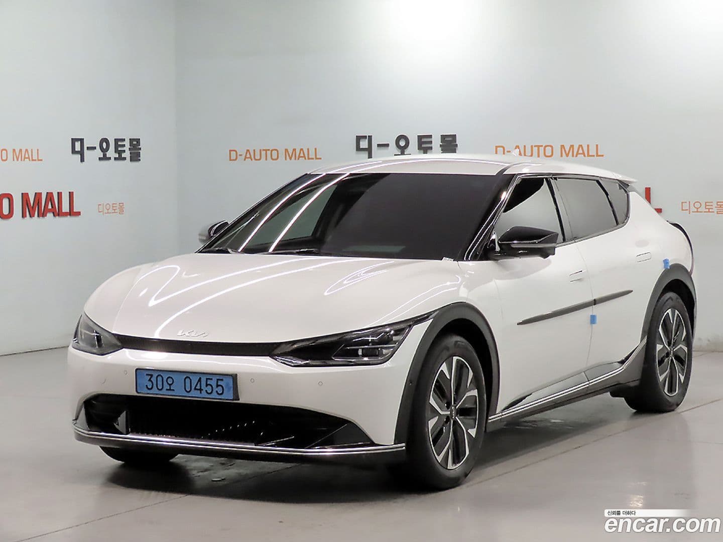 Main__Slider__Photo:EV6 Kia 2022.3-0
