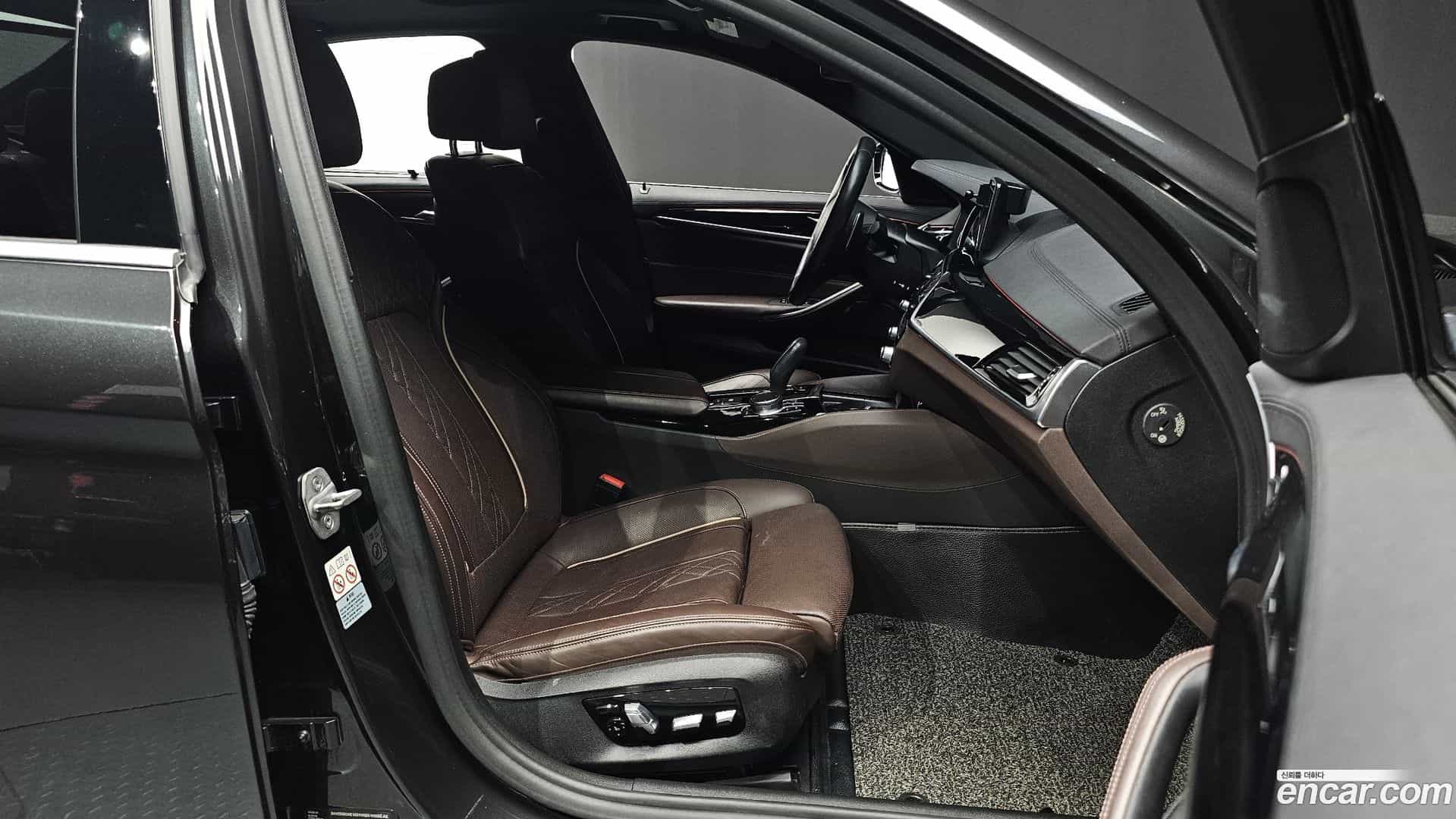 5-Series BMW 2018.4-INNER-010