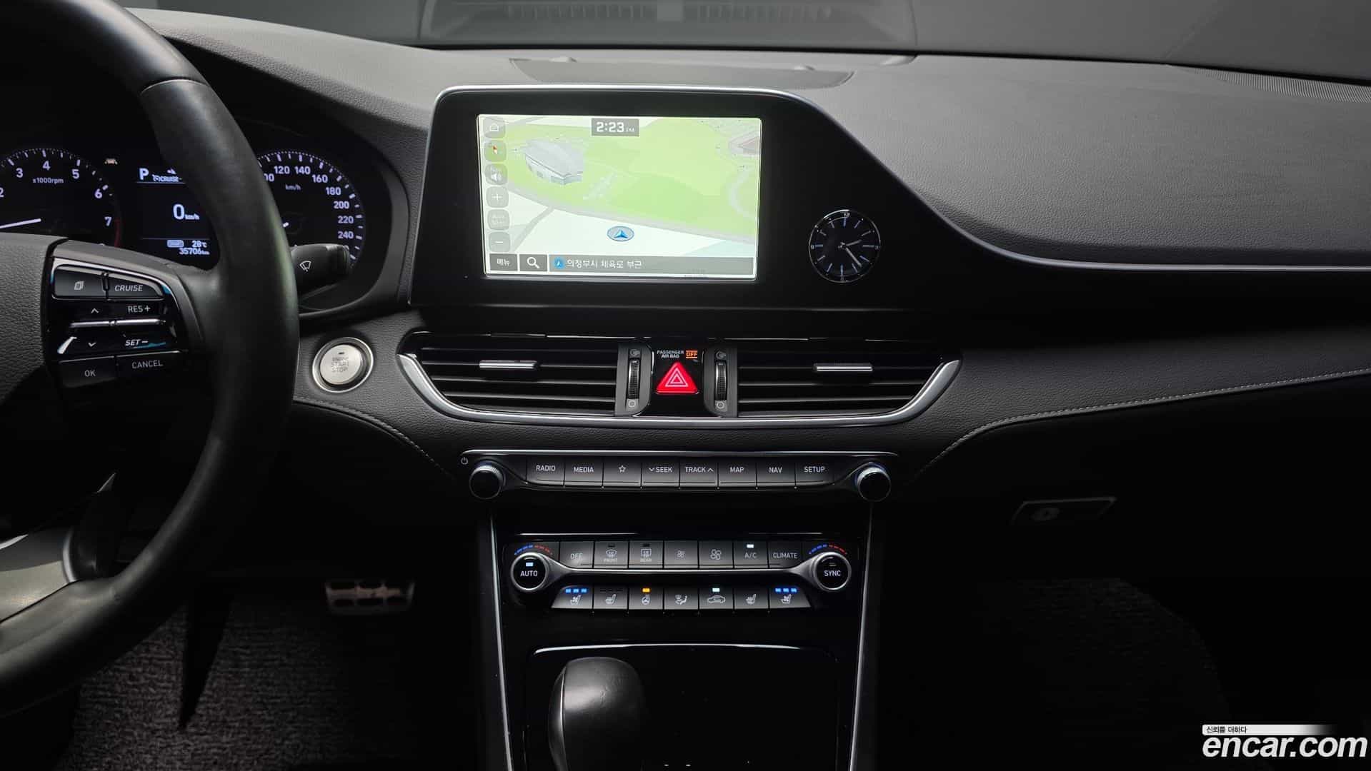 Grandeur Hyundai 2019.9-OPTION-018