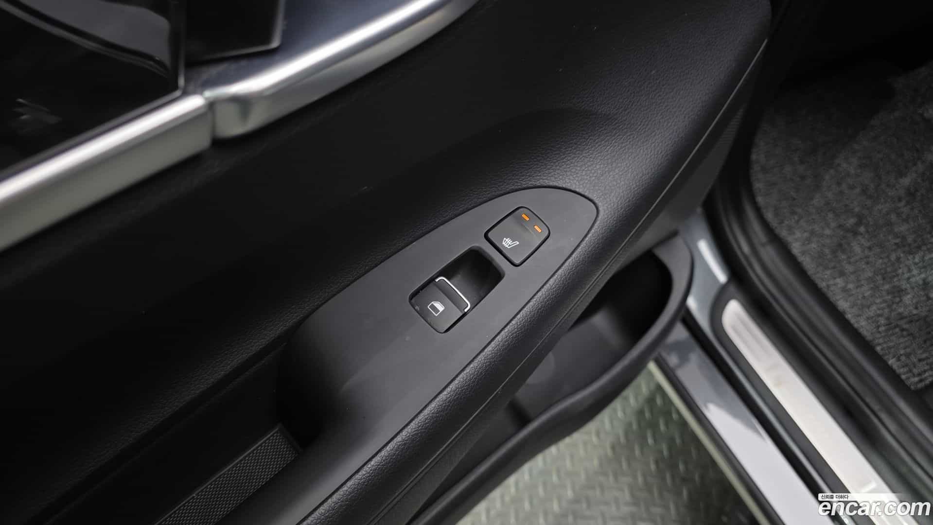 Grandeur Hyundai 2019.9-OPTION-023