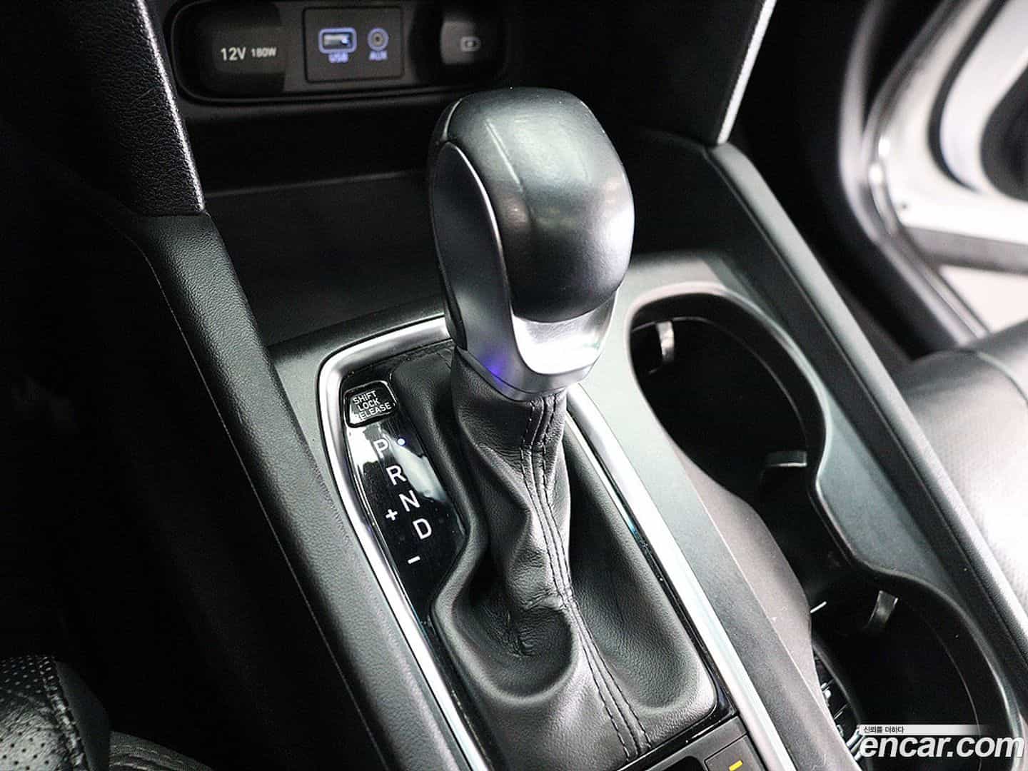 Santafe Hyundai 2018.6-INNER-008