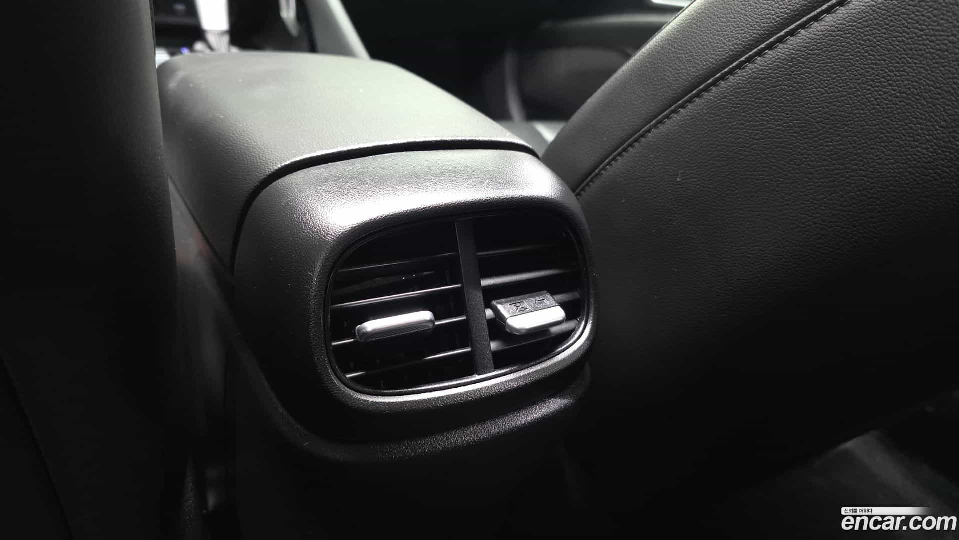 AVANTE Hyundai 2022.10-OPTION-046