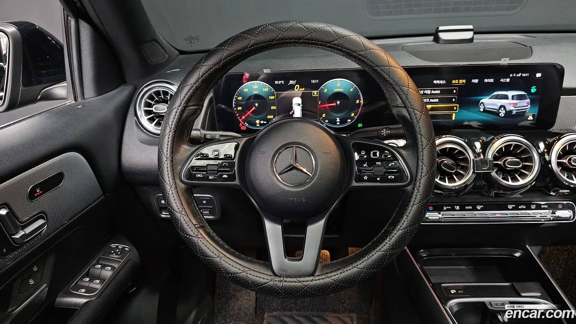 GLB-Class Mercedes-Benz 2021.8-OPTION-017
