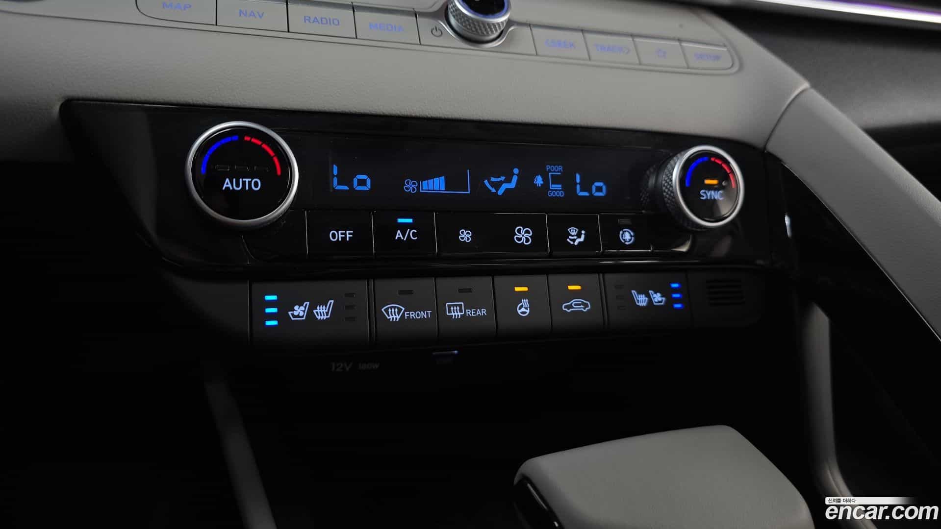 AVANTE Hyundai 2021.11-OPTION-041