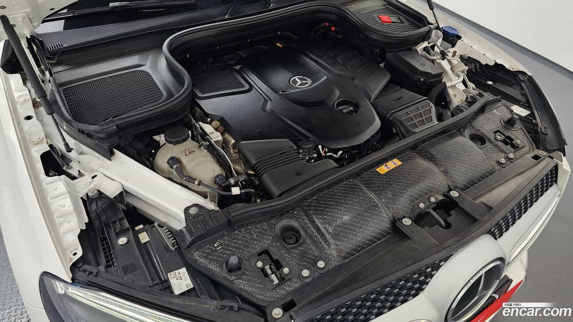 GLE-Class Mercedes-Benz 2022.0-OUTER-006
