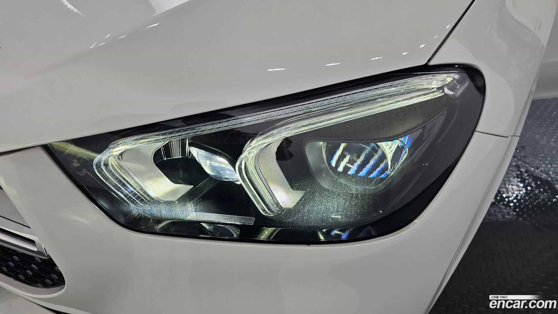 GLE-Class Mercedes-Benz 2022.0-OUTER-032