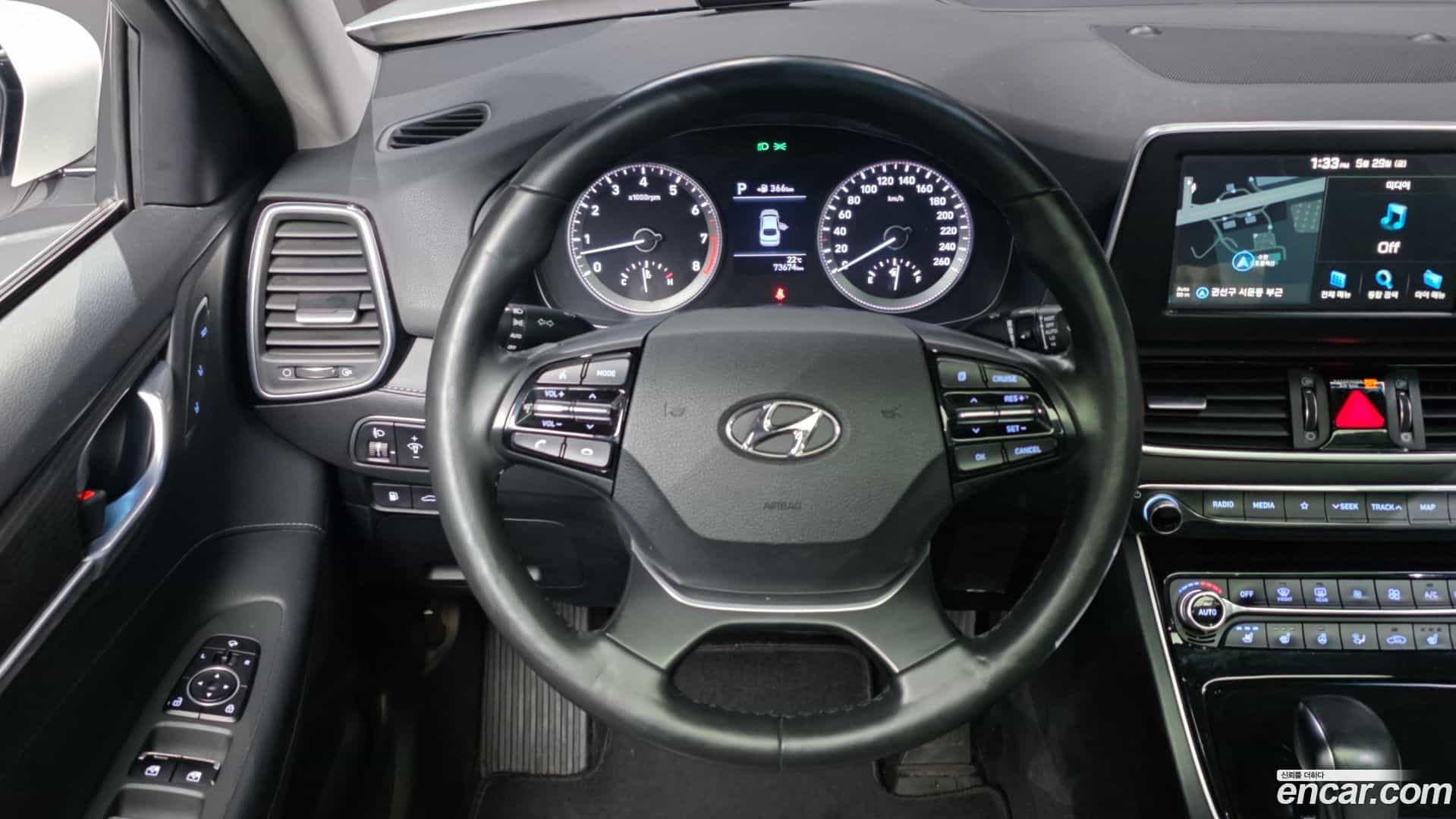 Grandeur Hyundai 2017.0-OPTION-017
