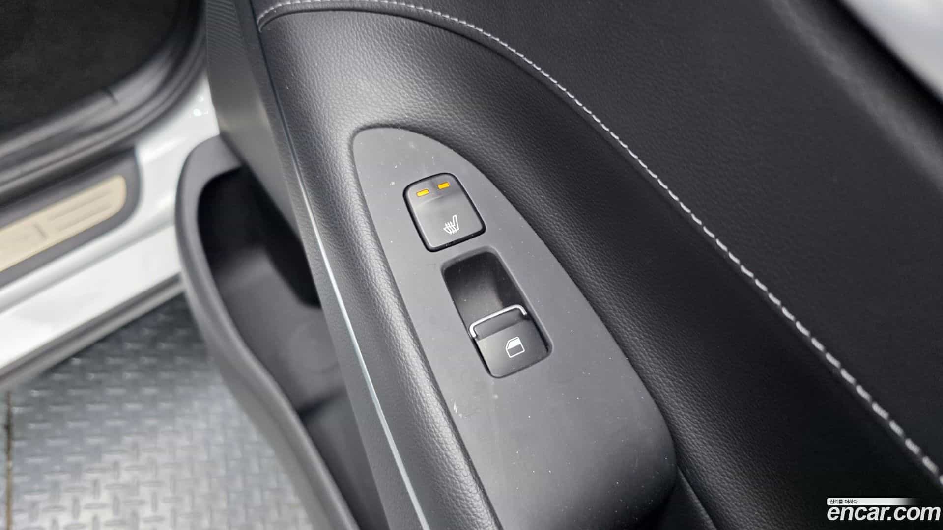 Grandeur Hyundai 2017.0-OPTION-023