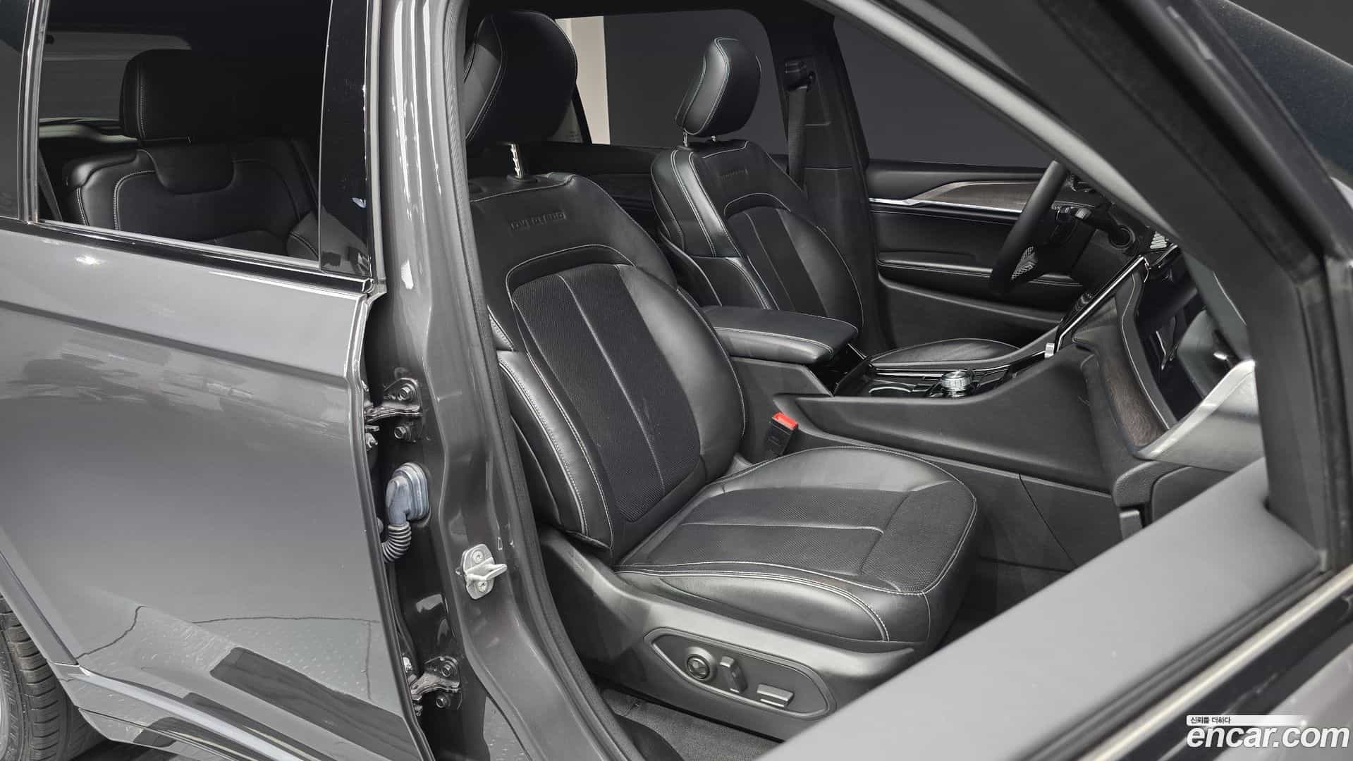 Cherokee Jeep 2022.10-OPTION-016