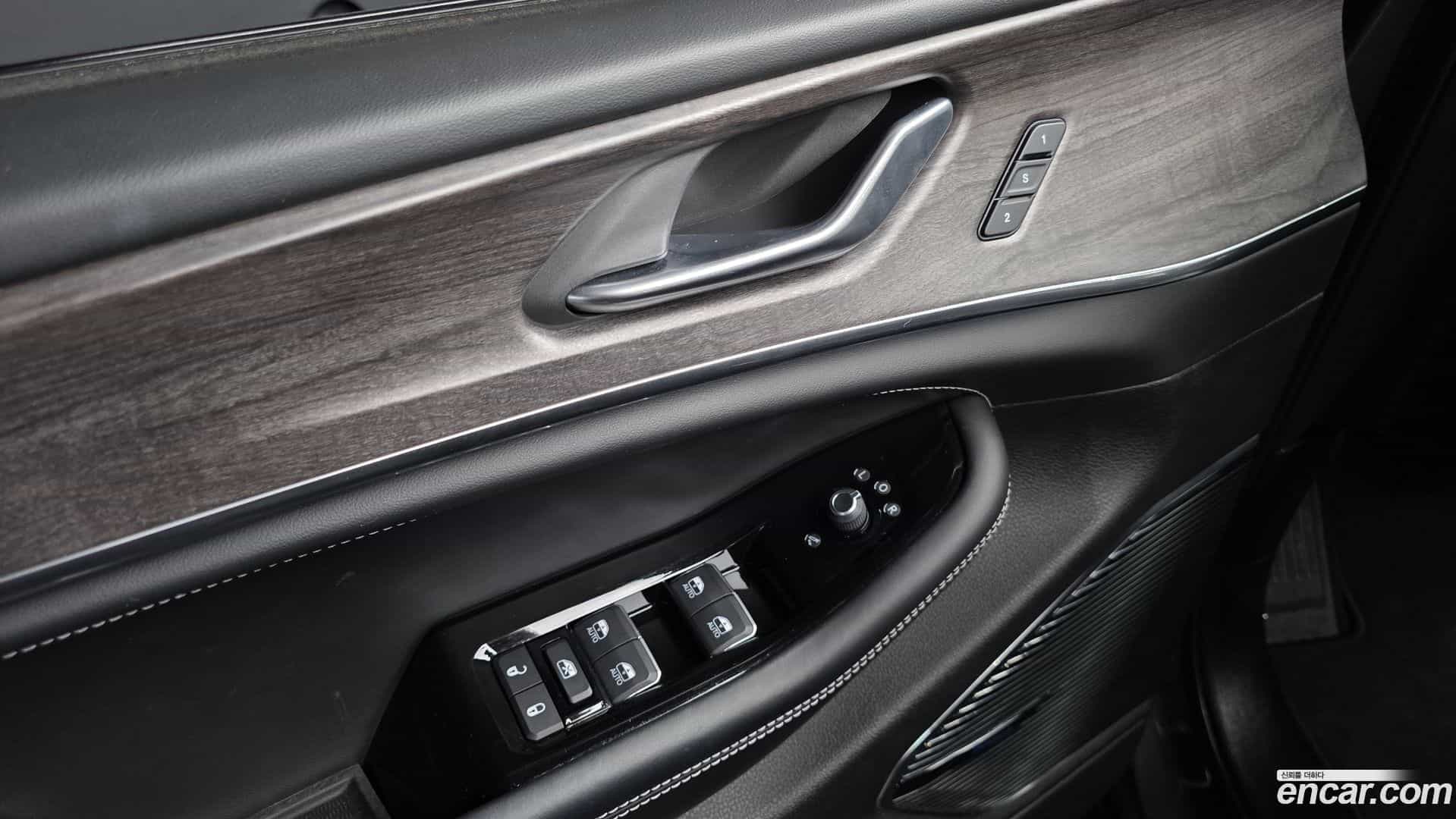 Cherokee Jeep 2022.10-OPTION-018