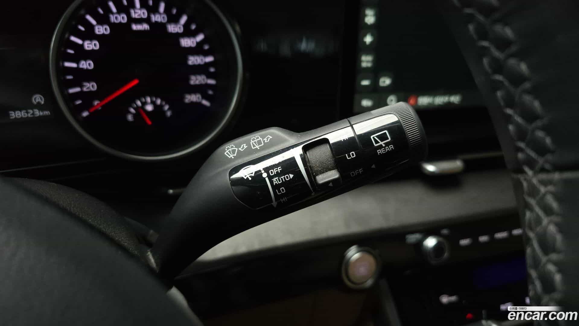Canival Kia 2023.4-OPTION-021
