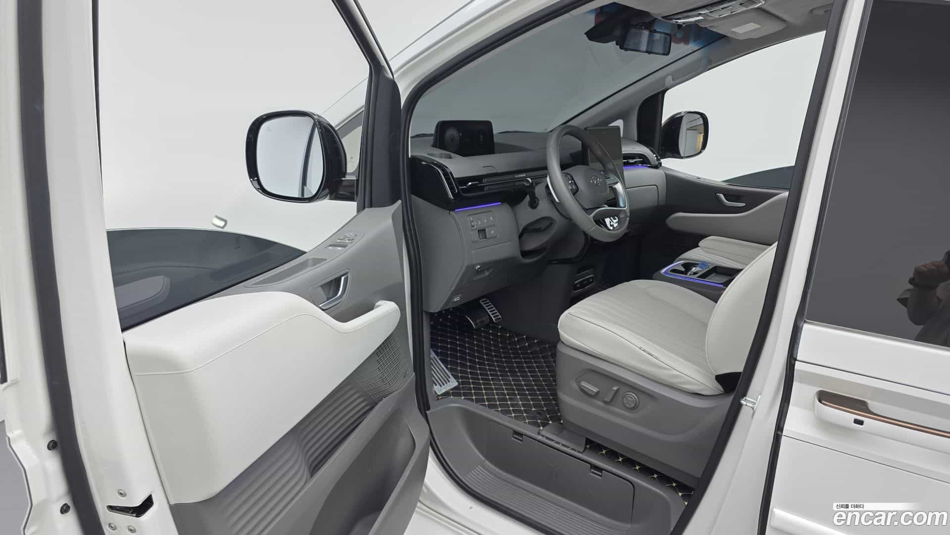 Staria Hyundai 2023.5-INNER-010