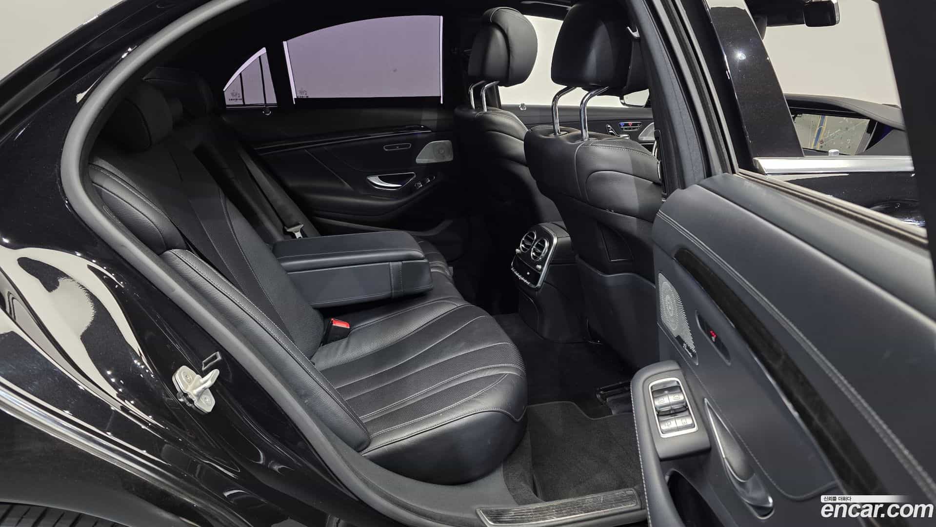 S-Class Mercedes-Benz 2016.0-OPTION-016