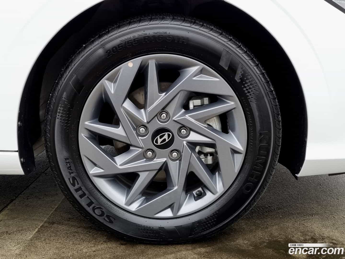 AVANTE Hyundai 2023.5-OPTION-018