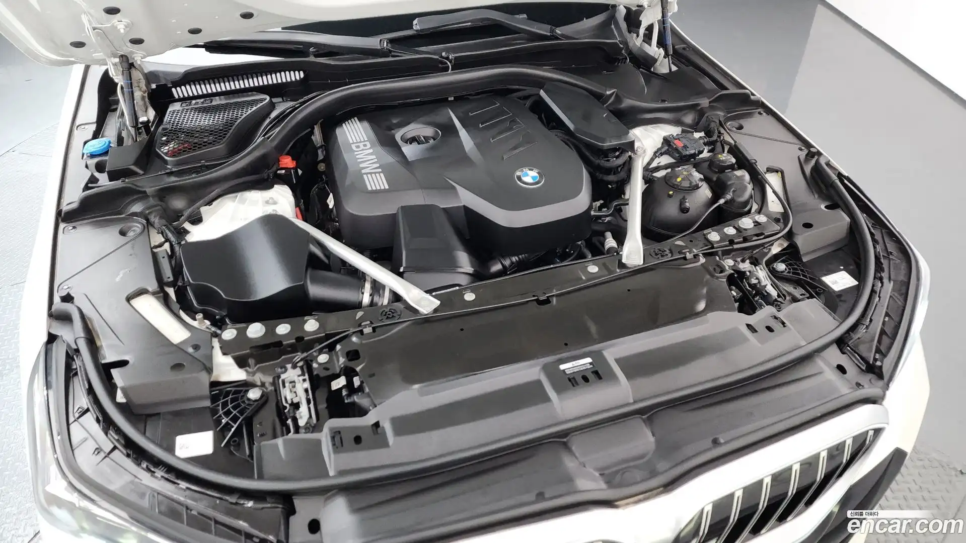 5-Series BMW 2025.5-OUTER-006