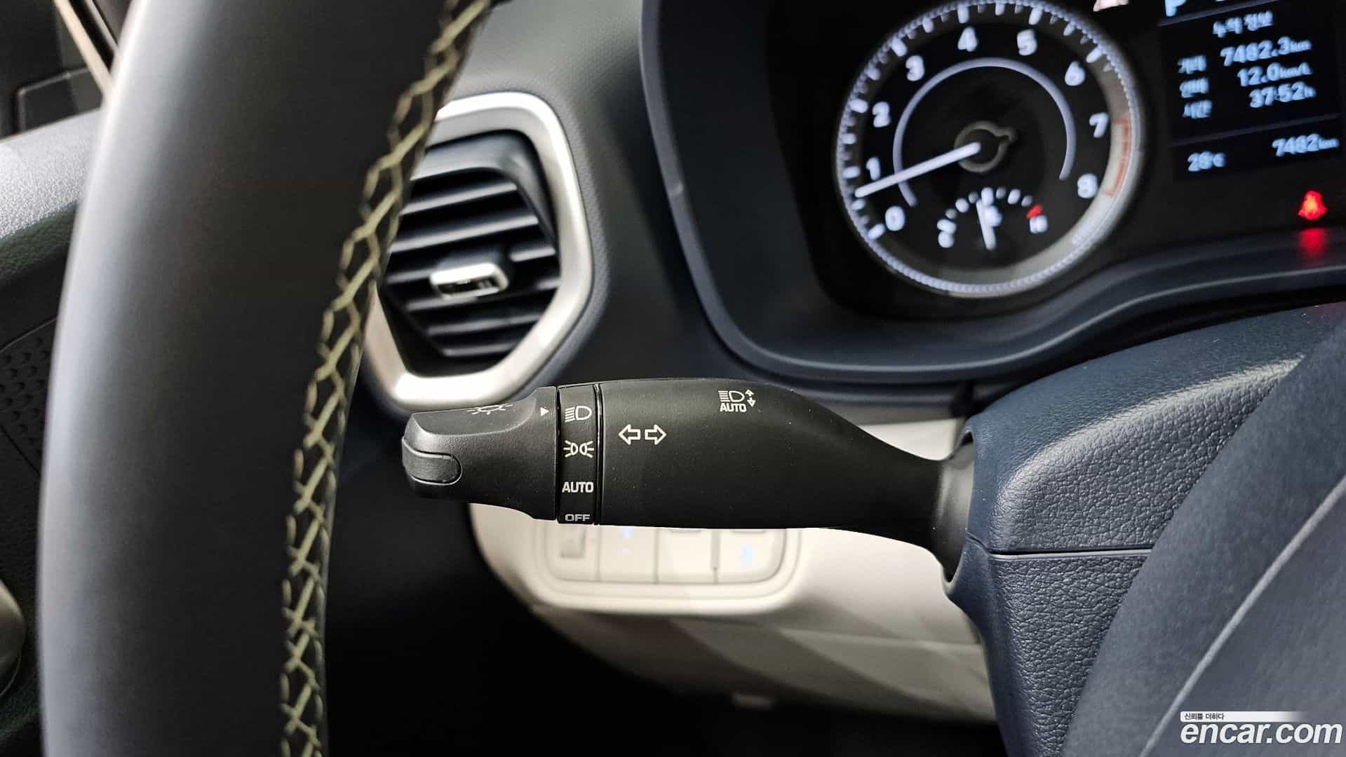 Venue Hyundai 2021.7-OPTION-023