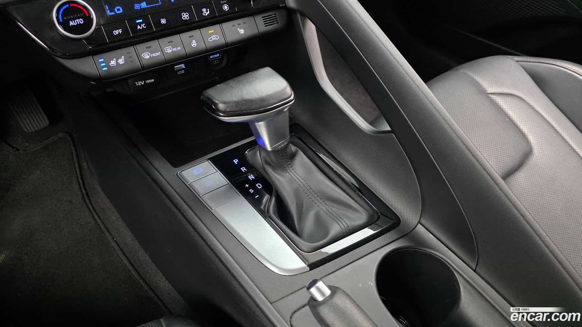 AVANTE Hyundai 2021.4-INNER-009