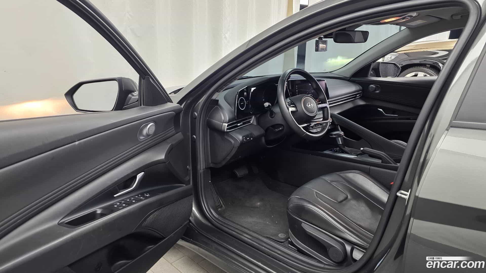 AVANTE Hyundai 2021.4-INNER-010