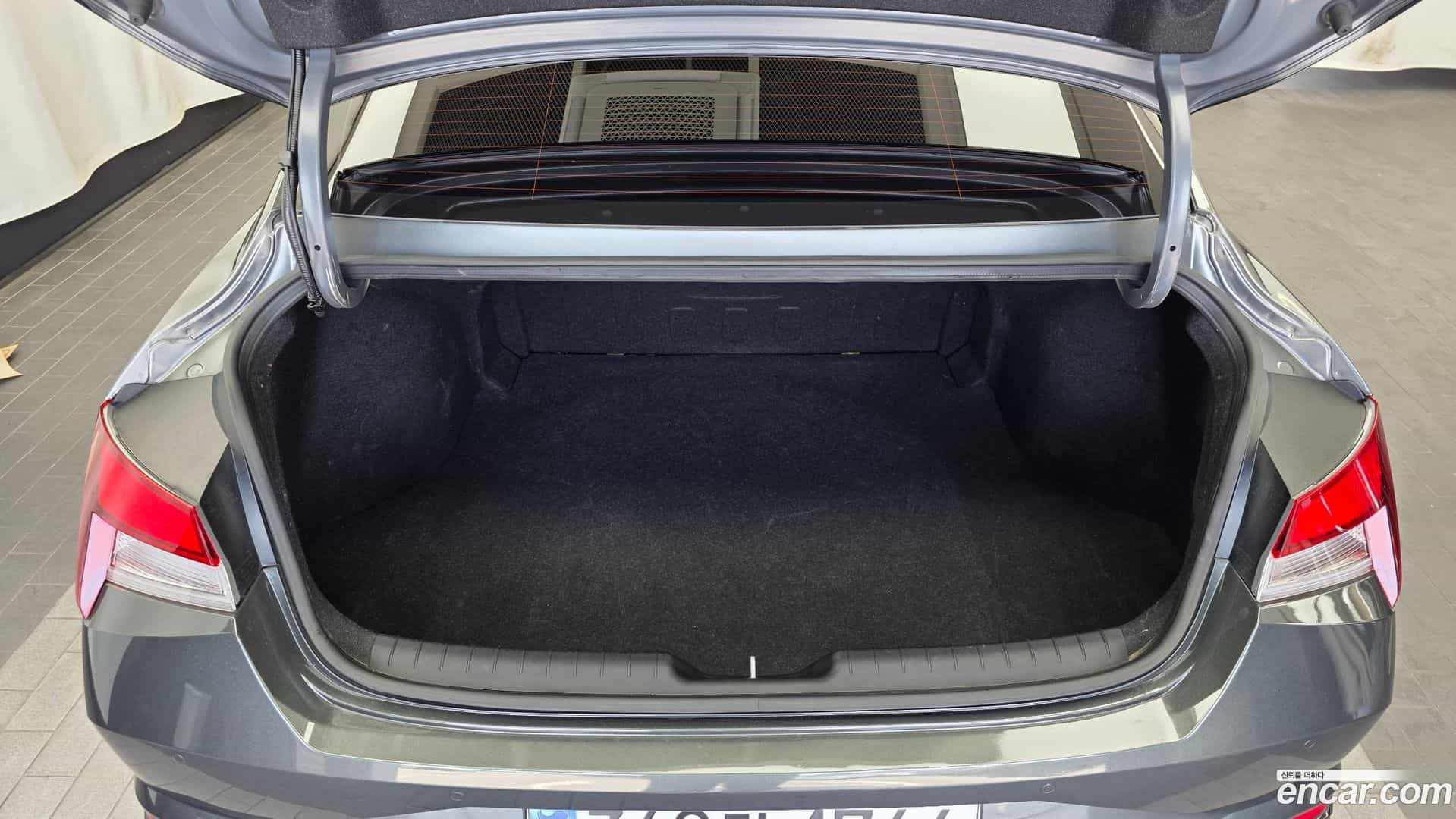 AVANTE Hyundai 2021.4-OPTION-024