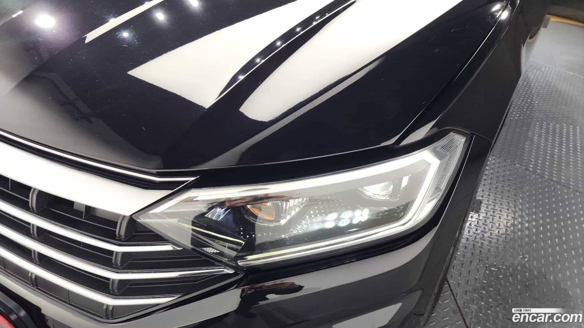 Jetta Volkswagen 2021.9-OUTER-032