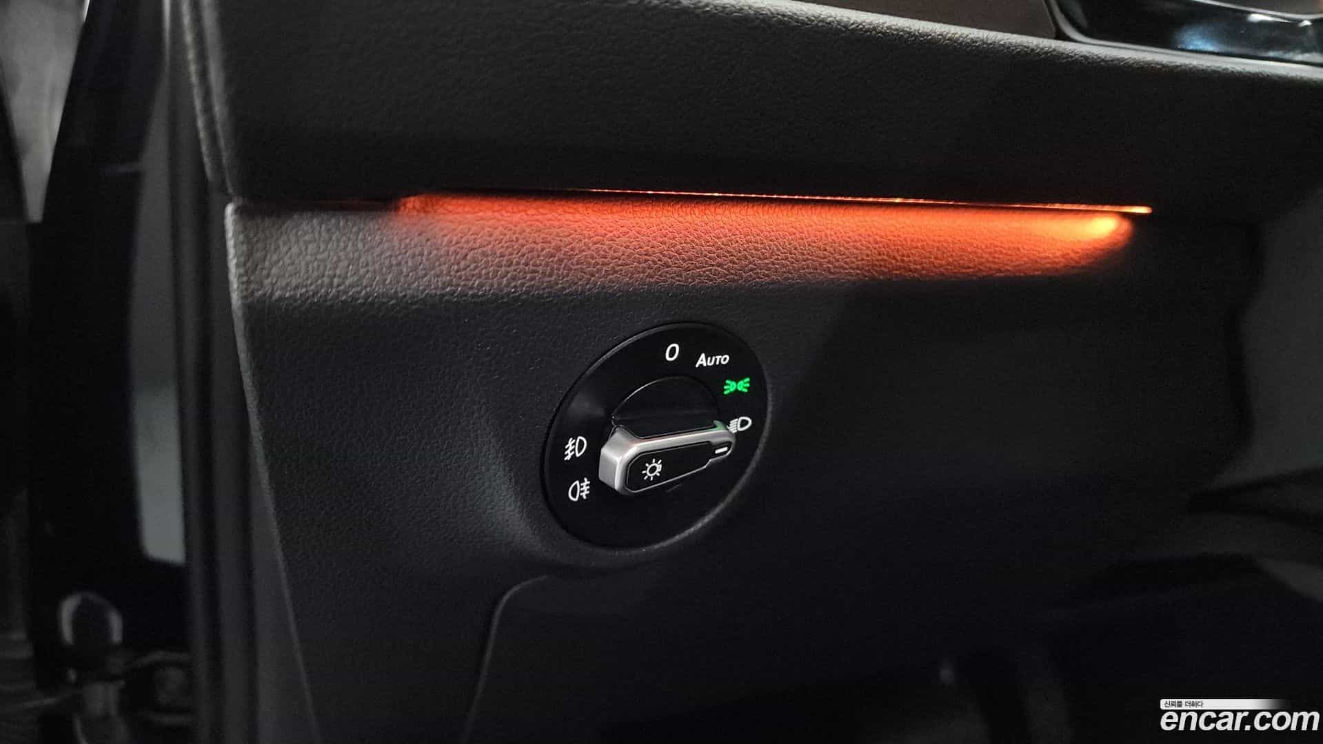 Jetta Volkswagen 2021.9-OPTION-043
