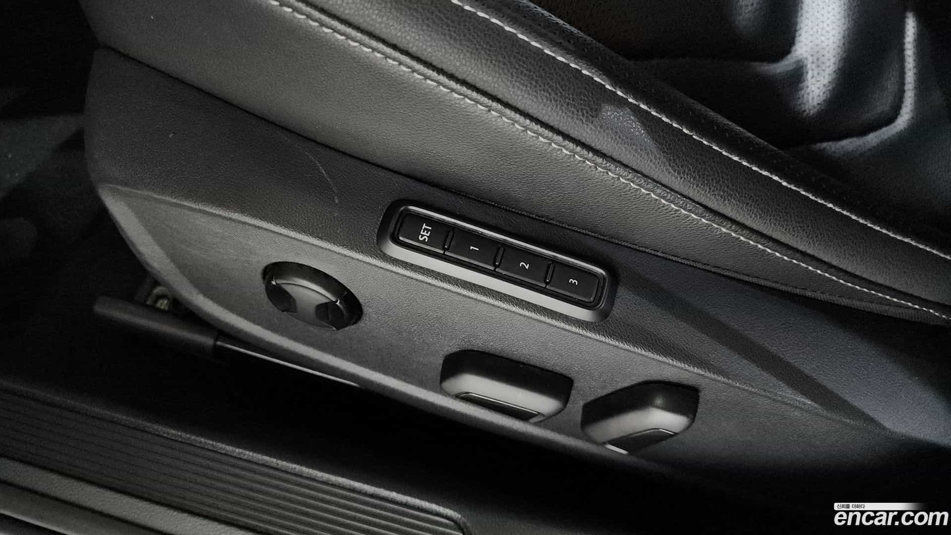 Jetta Volkswagen 2021.9-OPTION-045