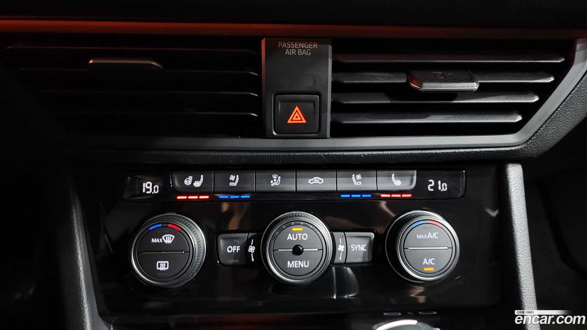Jetta Volkswagen 2021.9-OPTION-046