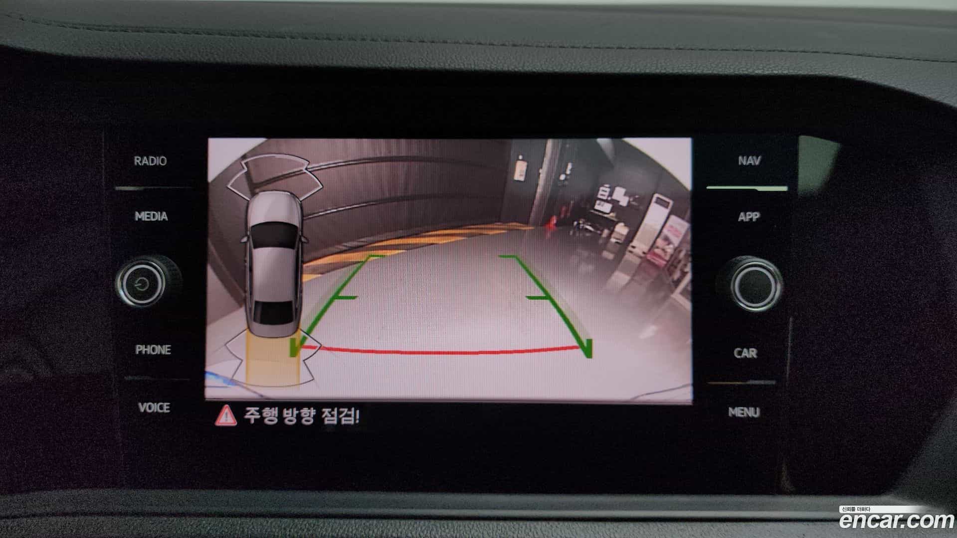 Jetta Volkswagen 2021.7-OPTION-018