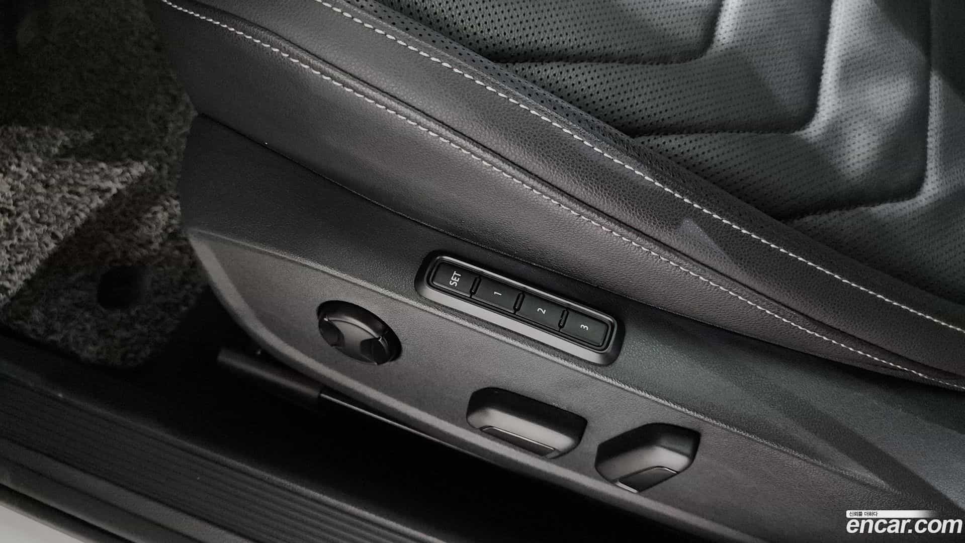 Jetta Volkswagen 2021.7-OPTION-045