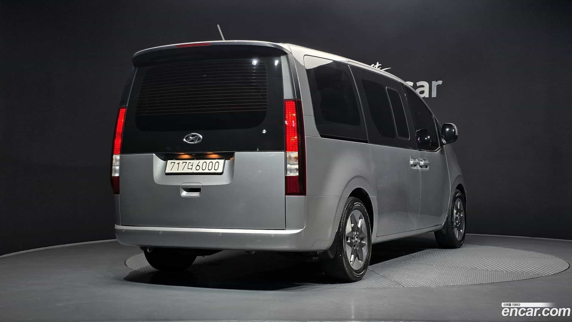Staria Hyundai 2023.2-OUTER-002
