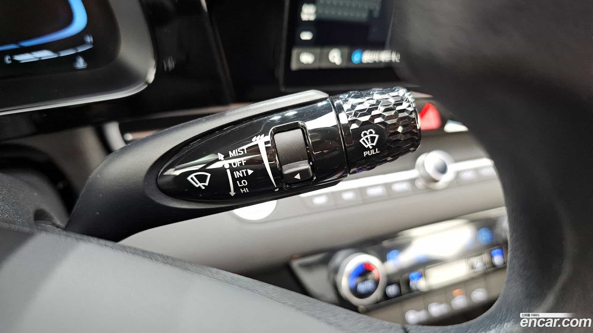 AVANTE Hyundai 2023.10-OPTION-022