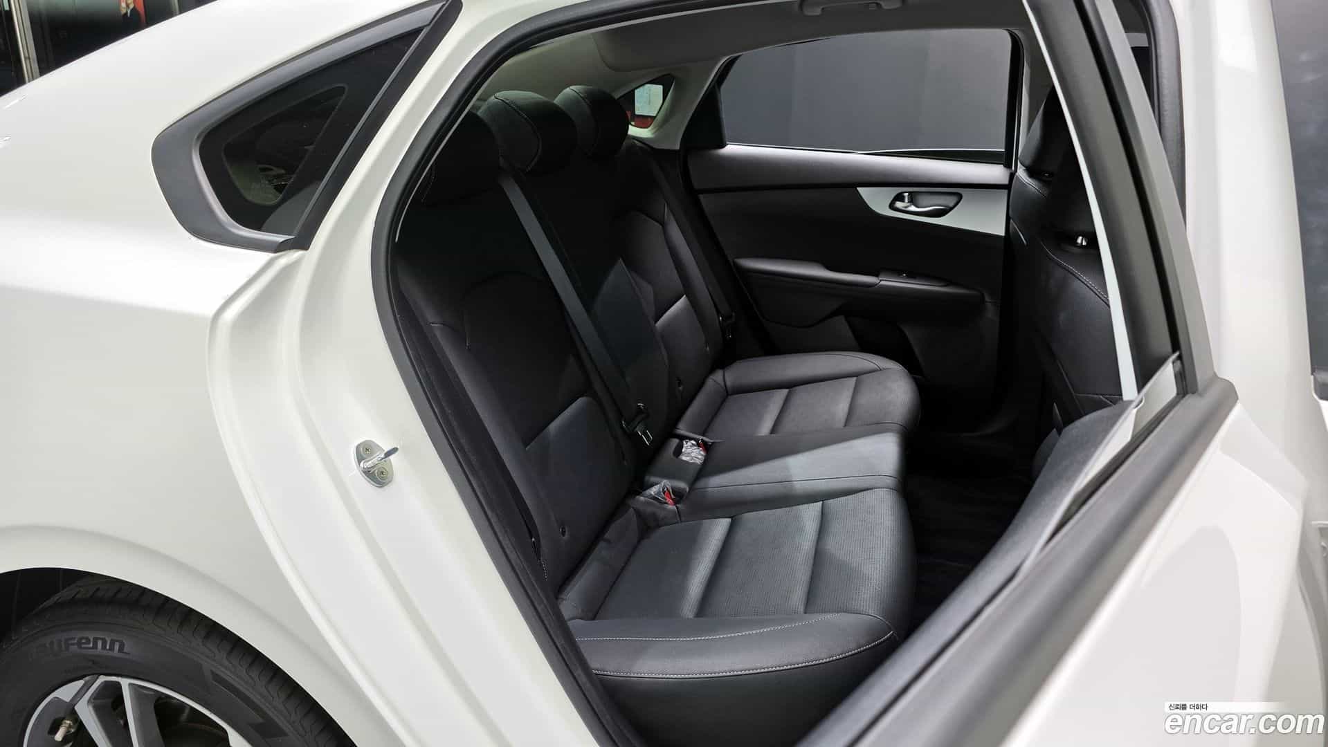 K3 Kia 2021.6-OPTION-015