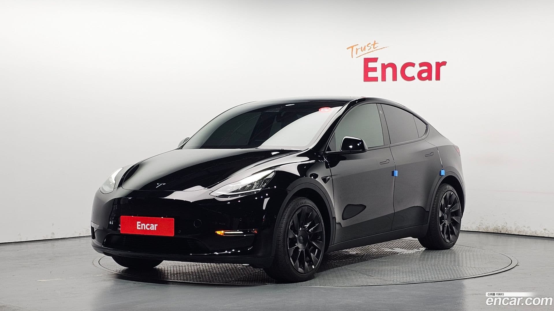 Main__Slider__Photo:Model Y Tesla 2022.4-0