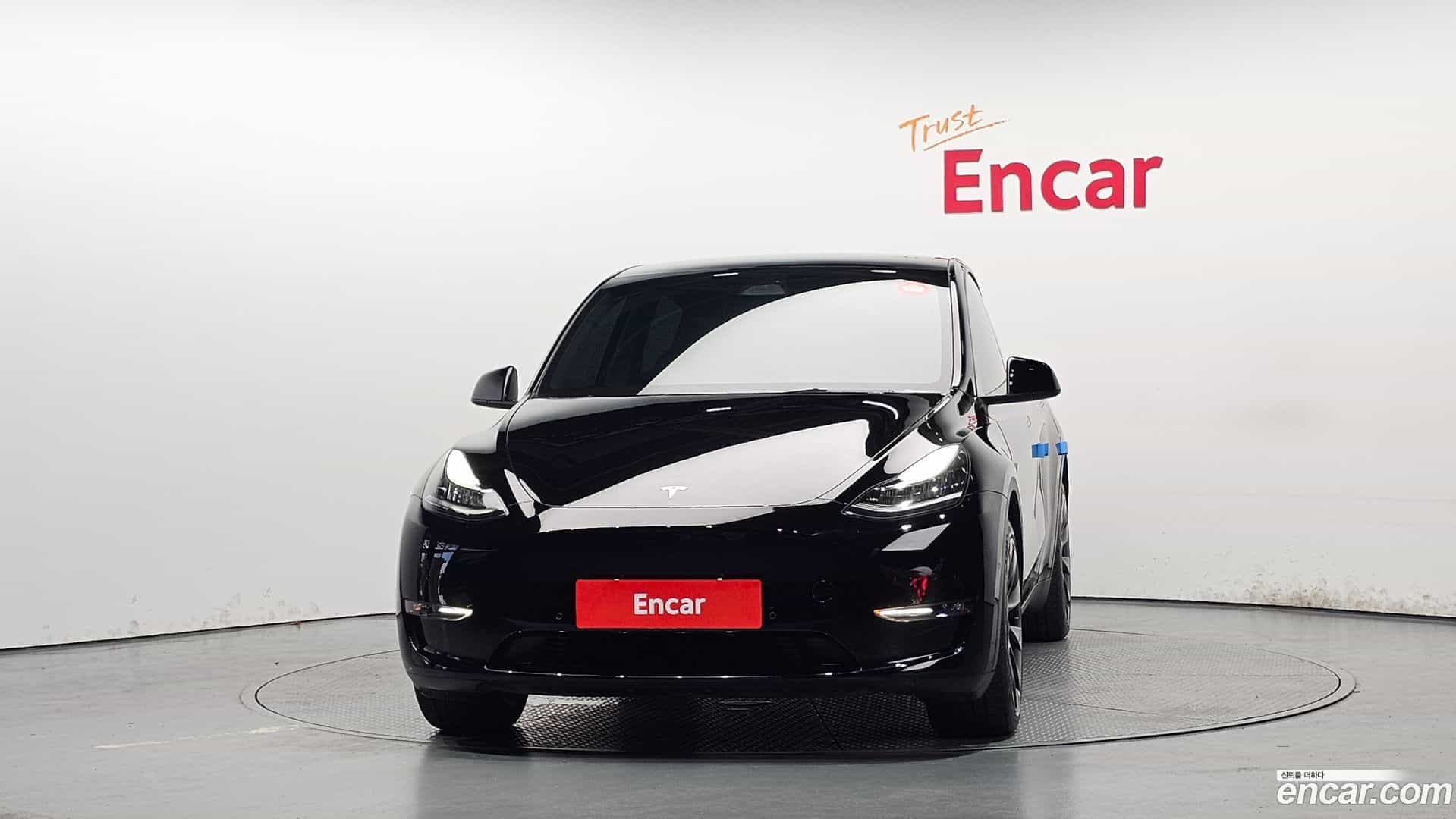 Model Y Tesla 2022.4-OUTER-003