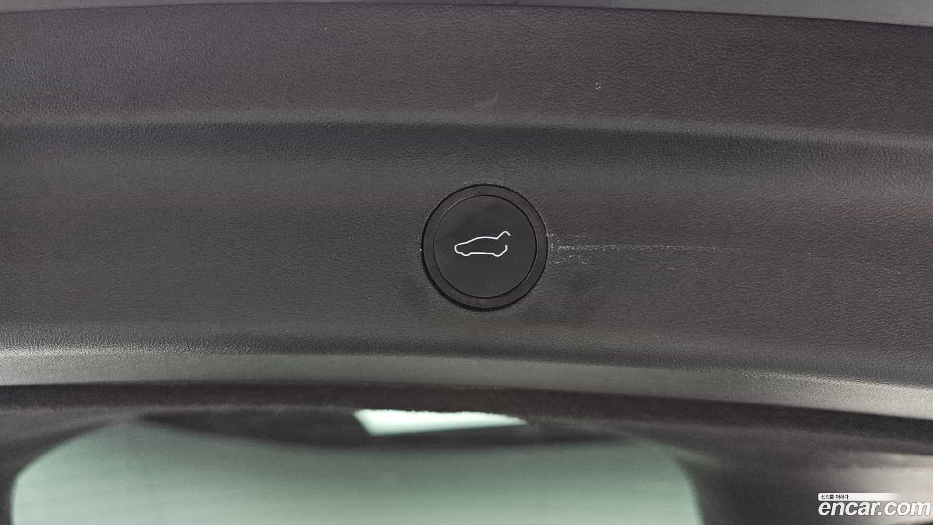 Model Y Tesla 2022.4-OPTION-043
