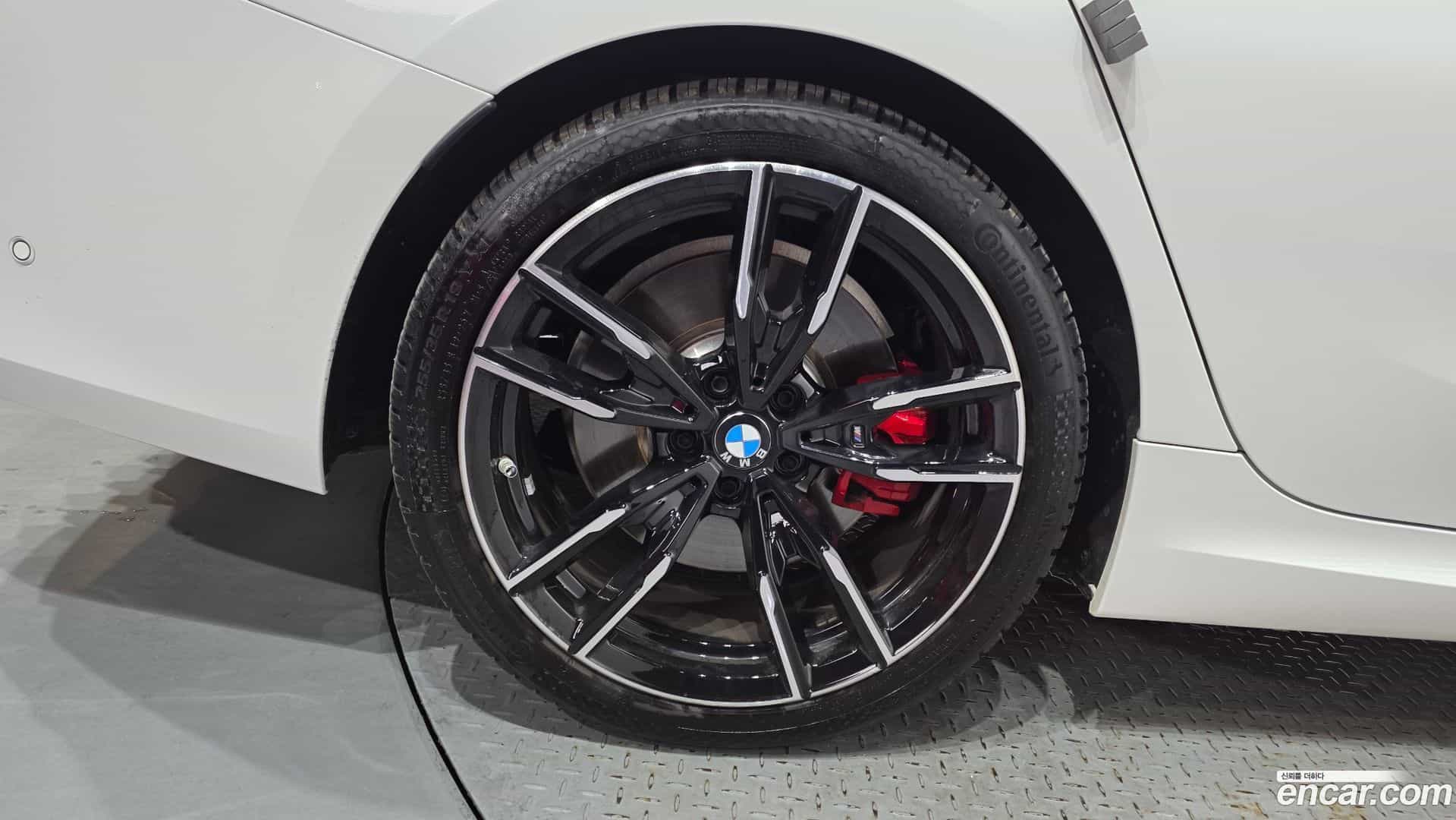 3-Series BMW 2025.9-OUTER-005