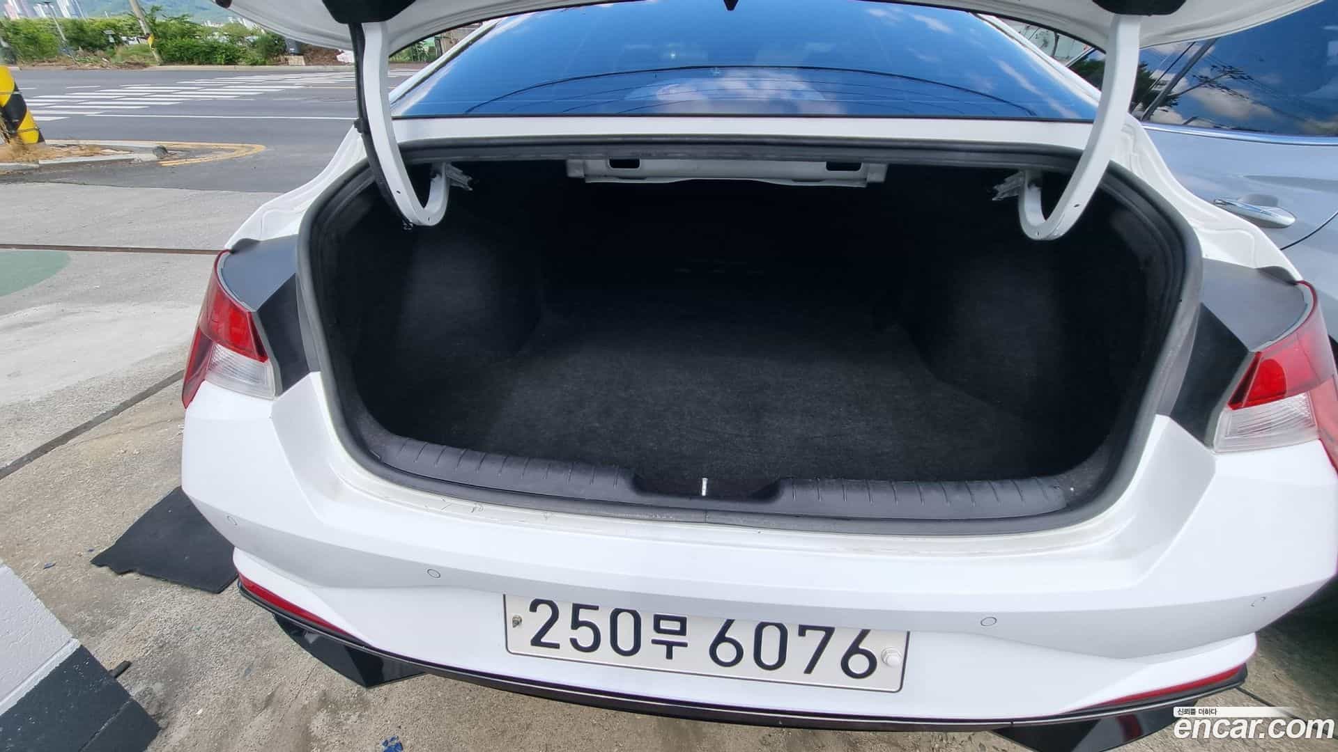 AVANTE Hyundai 2020.8-INNER-007