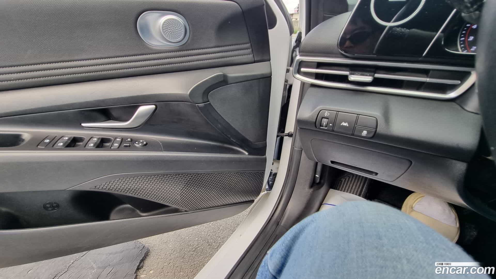 AVANTE Hyundai 2020.8-OPTION-016