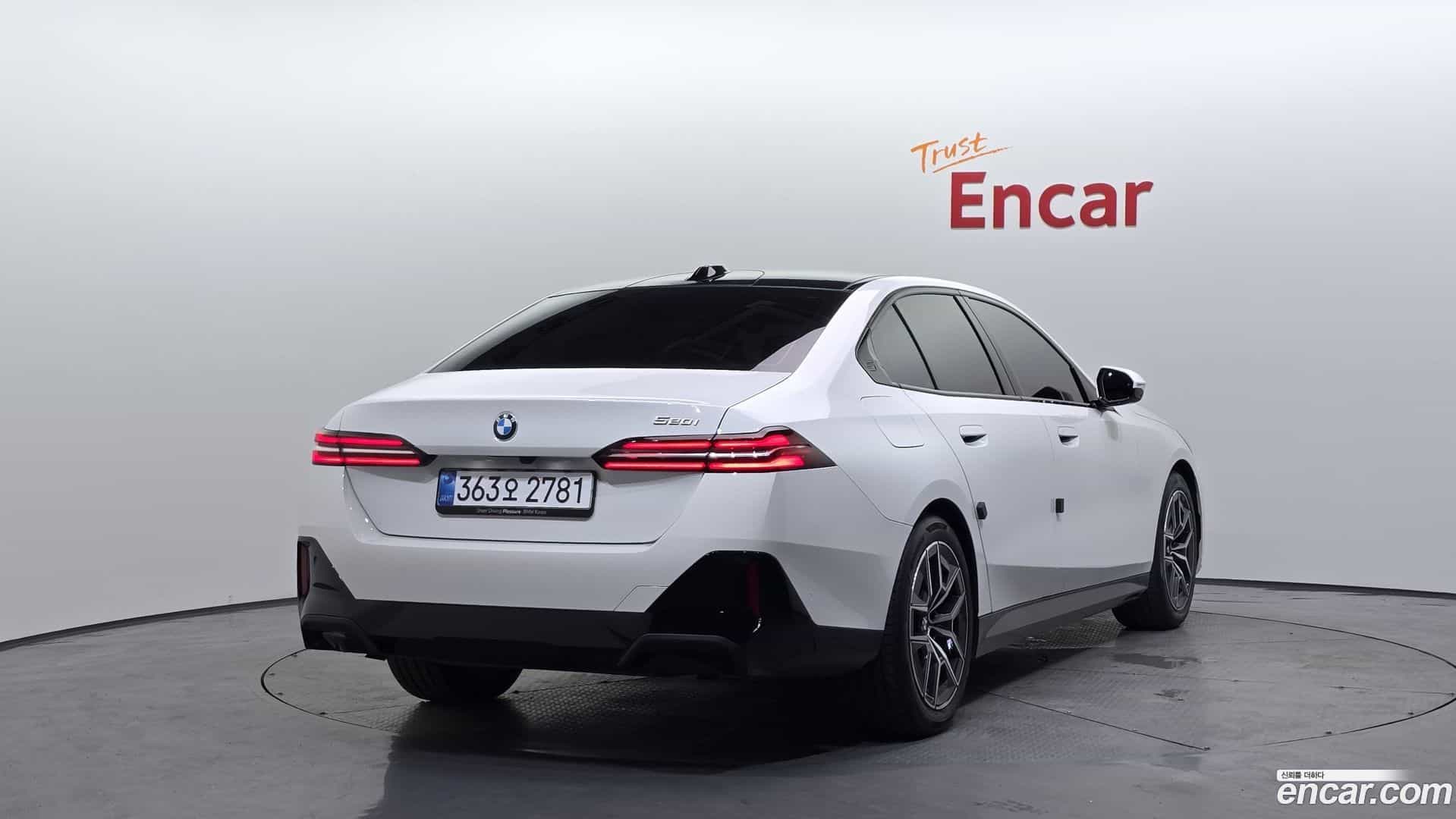 5-Series BMW 2026.0-OUTER-002