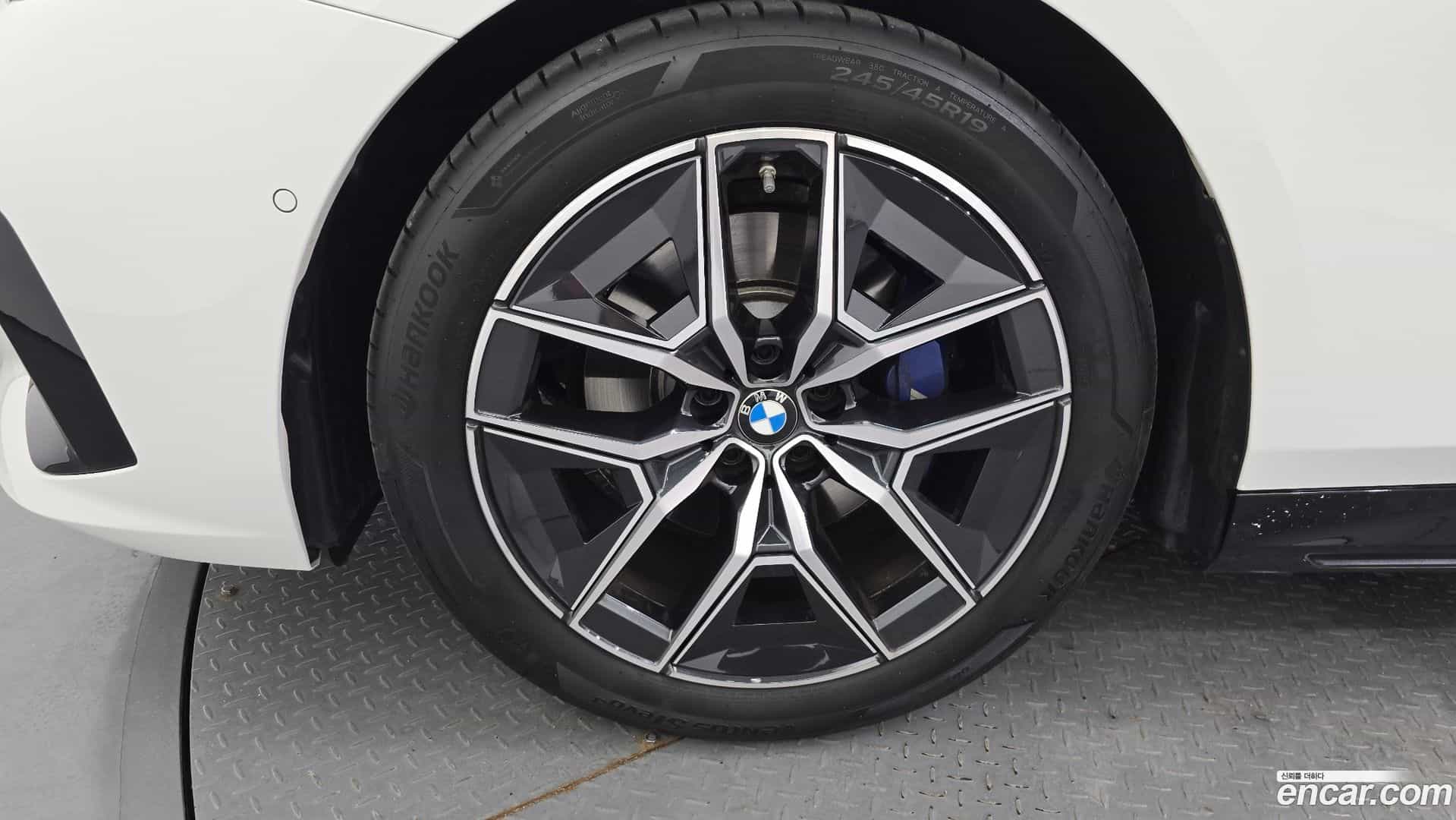 5-Series BMW 2026.0-OUTER-005