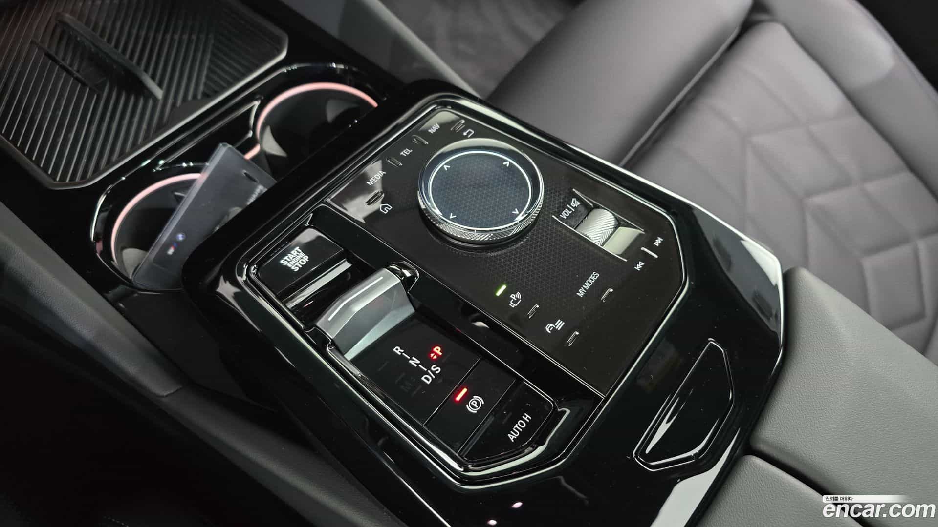 5-Series BMW 2026.0-INNER-009