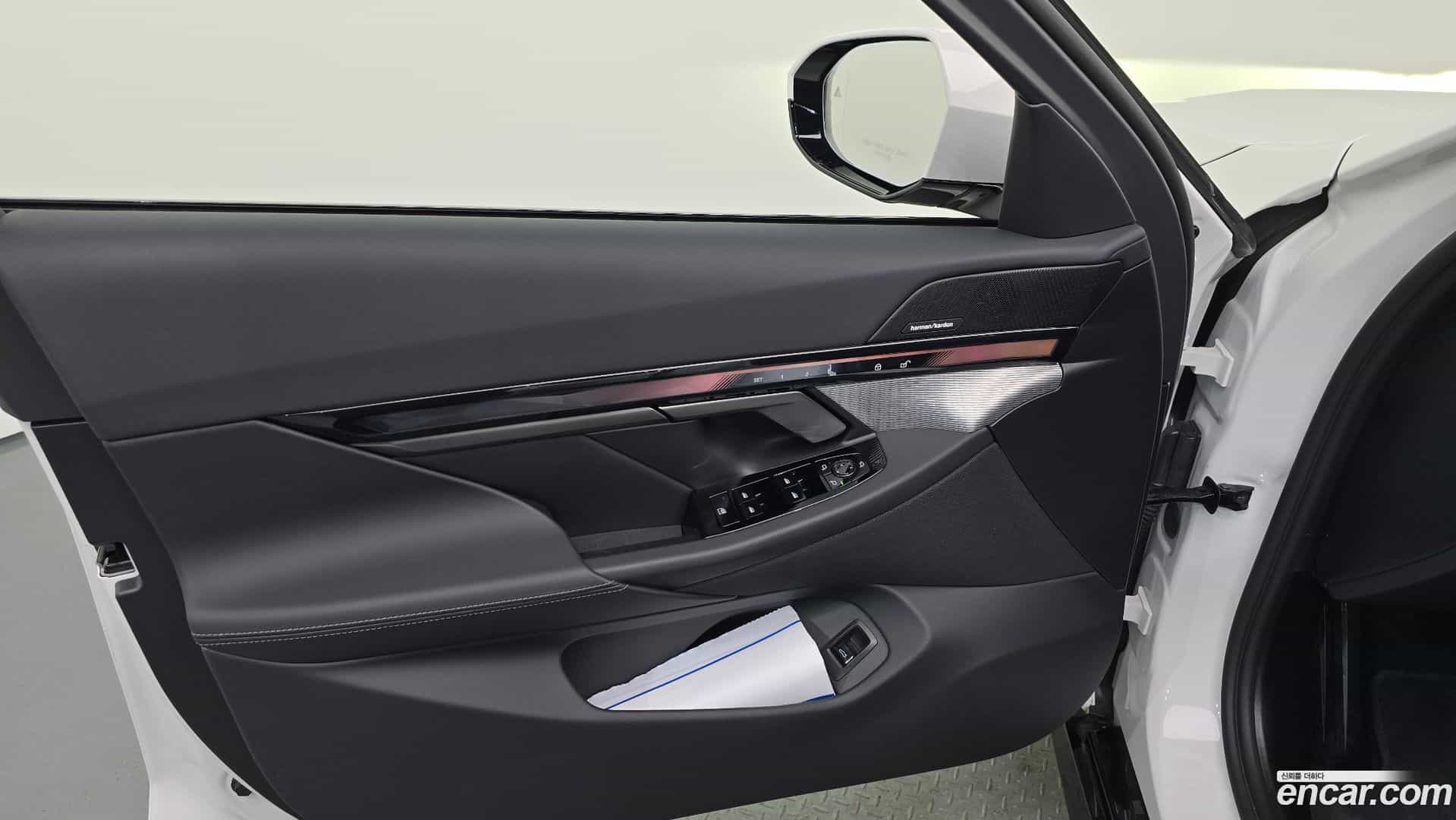 5-Series BMW 2026.0-INNER-034